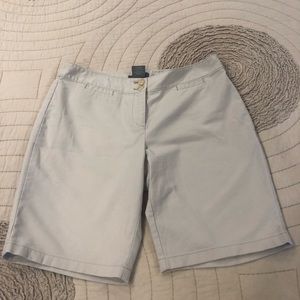 ANN TAYLOR Women Shorts, Size 10P